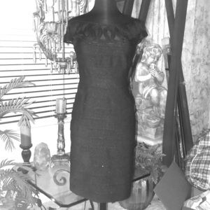 Gorgeous very stretchy off shoulders dress size M